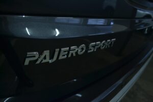 Mitsubishi Pajero Sport badge